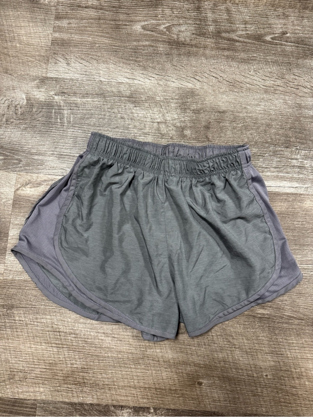 Nike Dri-Fit Grey Athletic Shorts Size Medium